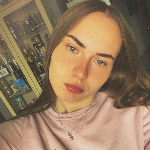 Ангелина Горшкова